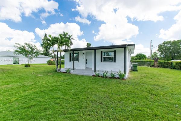 Homestead No HOA, 205 NW 8th Ave, Homestead, Florida 33030, image 1