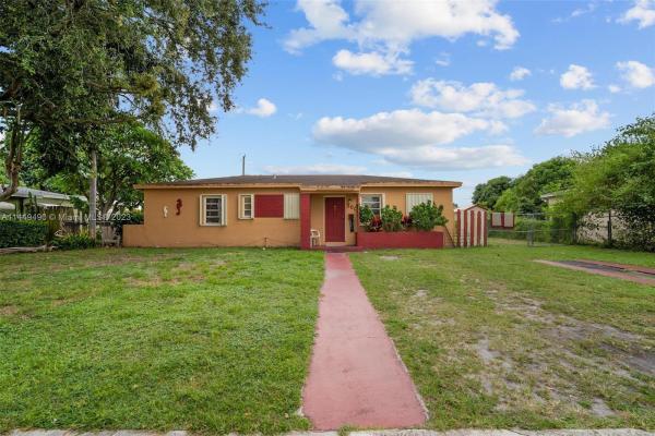 Norwood, 360 NW 191st St, Miami Gardens, Florida 33169, image 2