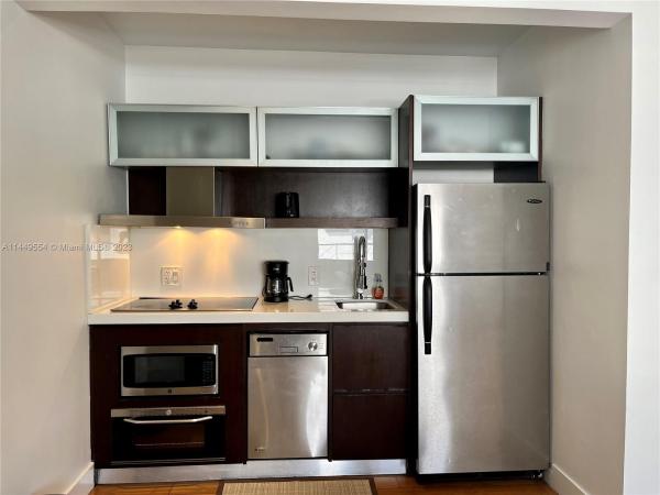 Baia, Miami Beach, Florida 33139, image 2