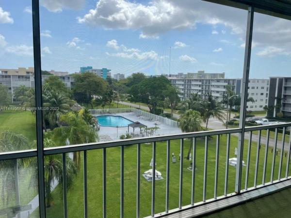 Hillcrest, 4700 Washington St #509, Hollywood, Florida 33021, image 1