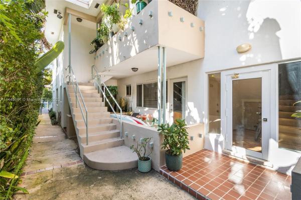 Pine Tree Waterway, 4800 Pine Tree Dr #101, Miami Beach, Florida 33140, image 1