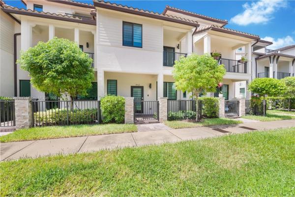 4762 NW 83rd Path #4762, Doral, Florida 33166, image 2
