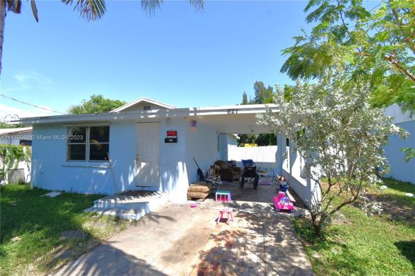 Fairview, 621 SW 8th St, Pompano Beach, Florida 33060, image 1