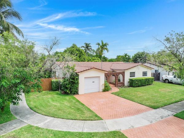 Darlington Manor, 6001 SW 95th Ct, Sunset, Florida 33173, image 1