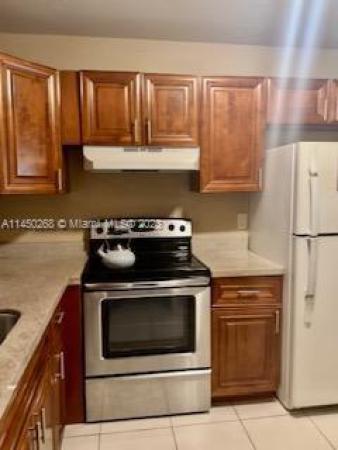 Oak Hills, 5140 SW 40th Ave #8C, Dania Beach, Florida 33314, image 1