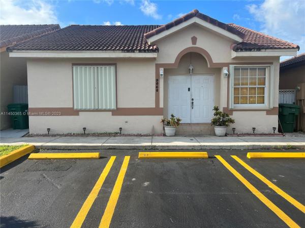 Les Fontaines, 9068 NW 121 St #106, Hialeah Gardens, Florida 33018, image 1