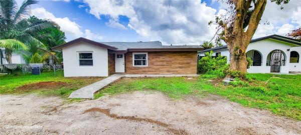 Fulford Highlands, 216 NE 160th St, Golden Glades, Florida 33162, image 1