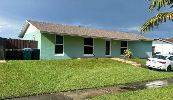 12621 SW 264th St, Unincorporated Dade County, Florida 33032, image 2