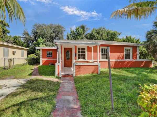 Belford Carr, 981 NE 157th Ter, North Miami Beach, Florida 33162, image 1
