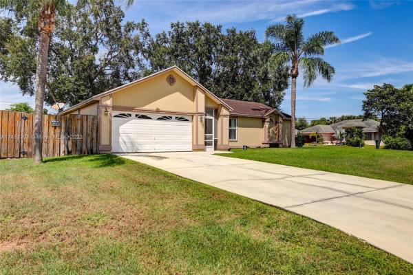 Woodland Trails, 901 SW Gaitor Ave, Port St. Lucie, Florida 34953, image 2