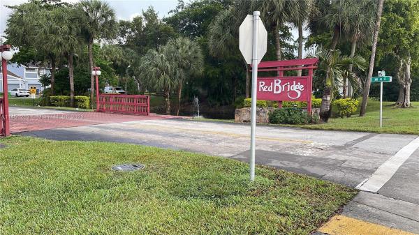Heftler Townhouses At Red Bridge, 7861 NW 41st Ct,, Sunrise, Florida 33351, image 1