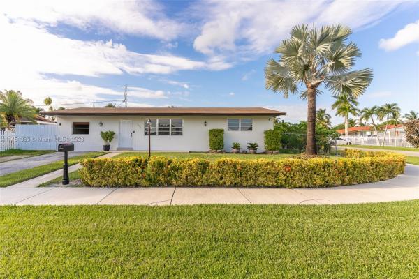 Dixie Estates, 15501 SW 299th St, Leisure City, Florida 33033, image 1