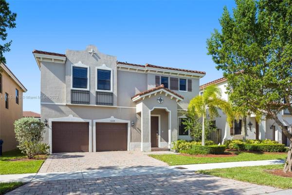 Venetian Parc, 15226 SW 173rd Ln, Richmond West, Florida 33187, image 2