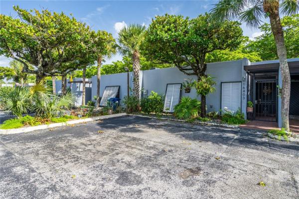 Windmill Gate, 16403 Fox Den Ct 0, Miami Lakes, Florida 33014, image 1