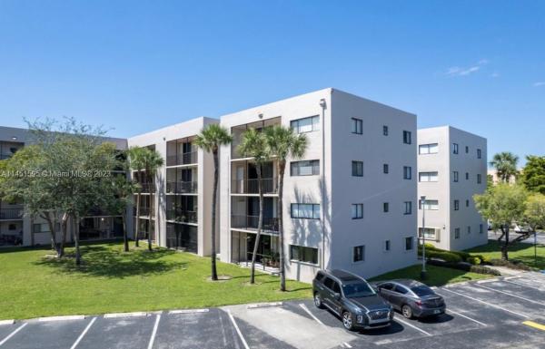Horizons West, 8520 SW 133rd Avenue Rd #221, Kendale Lakes, Florida 33183, image 2