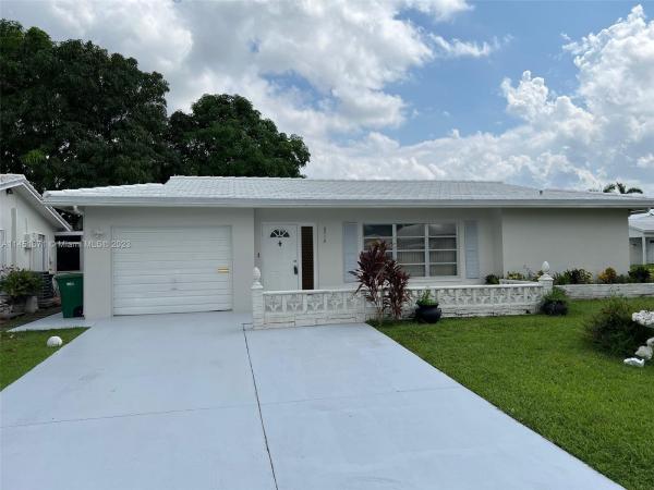 Faircrest 14, 6718 NW 71st St, Tamarac, Florida 33321, image 1