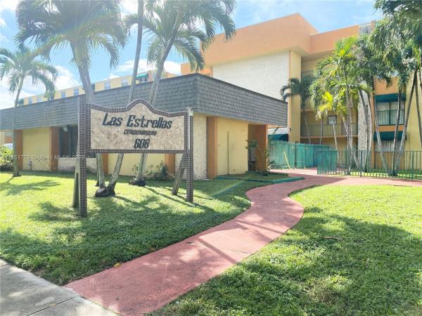 Las Estrellas, 606 W 81st St #306, Hialeah, Florida 33014, image 1