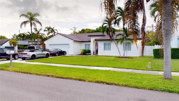 Munne Royal Homes, 19620 Cutler Ct, Cutler Bay, Florida 33189, image 1