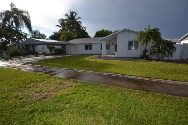 Westwind Lakes, 14831 SW 71st St, Kendall West, Florida 33193, image 2