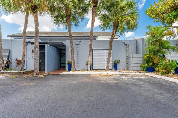 Windmill Gate, 6436 Milk Wagon Ln 0, Miami Lakes, Florida 33014, image 1