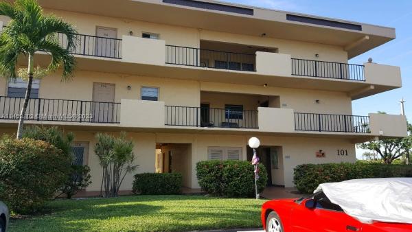 Berkley House Of Carriage Hills, 101 Berkley Rd #106, Hollywood, Florida 33024, image 1