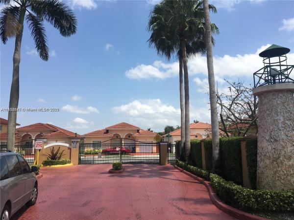 16124 SW 55th Ter, Unincorporated Dade County, Florida 33185, image 2