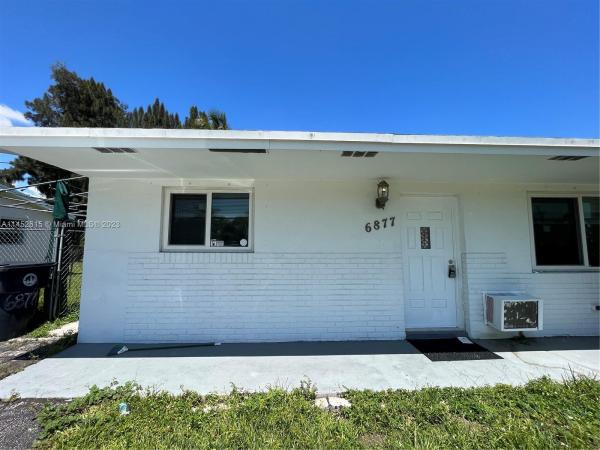 Springbank Park, 6877 SW 16th Ct #6877, North Lauderdale, Florida 33068, image 1