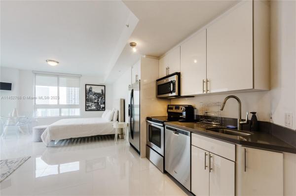Quantum On The Bay, 1900 N Bayshore Dr #3905, Miami, Florida 33132, image 2