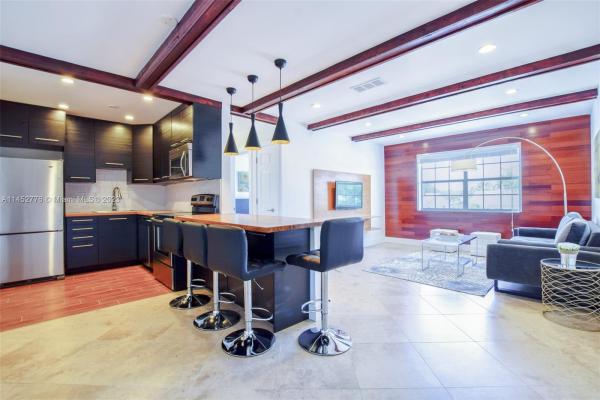 Golden Arrow, 298 SW 6th St #205, Boca Raton, Florida 33432, image 1