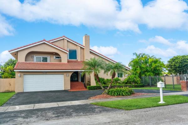 Glen Cove, 11490 SW 101st Ter, Kendall, Florida 33176, image 1