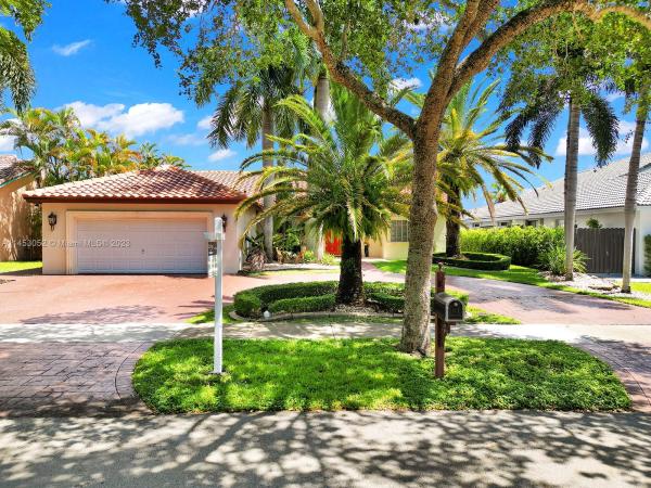 Lake Elizabeth, 14639 Glencairn Rd, Miami Lakes, Florida 33016, image 1