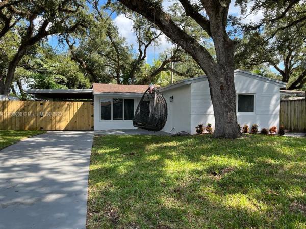 Palm Lane Villa, 6611 Freedom St, Hollywood, Florida 33024, image 1