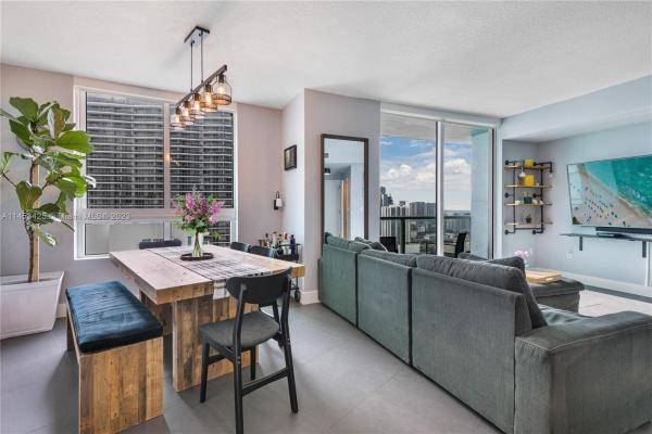 Quantum On The Bay, 1900 N Bayshore Dr #3819, Miami, Florida 33132, image 2