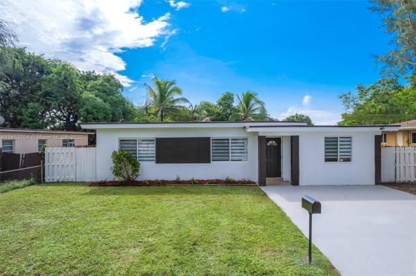 Sunkist Grove, 12280 NW 15th St, North Miami, Florida 33167, image 1