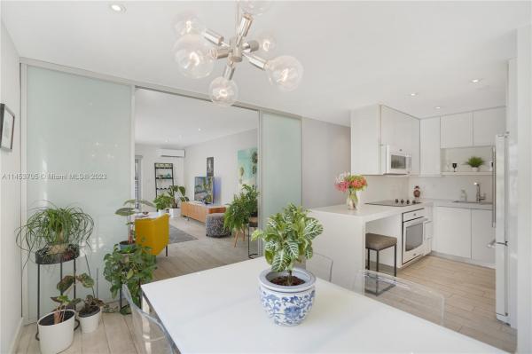 Sunshine Bay, 1441 Lincoln Rd #301, Miami Beach, Florida 33139, image 1