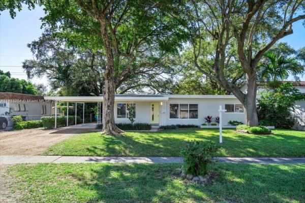 Hillside, 1610 NE 157th Ter, North Miami Beach, Florida 33162, image 1