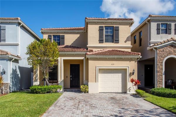Champion Lakes, 829 NE 191st St, Ives Estates, Florida 33179, image 2