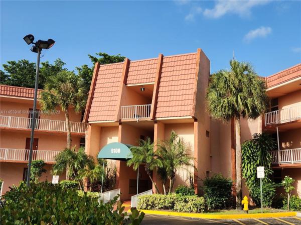 Lime Bay, 9100 Lime Bay Blvd #215, Tamarac, Florida 33321, image 1