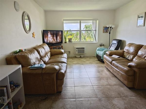 Haven House, 1150 E Sample Rd #310, Pompano Beach, Florida 33064, image 1