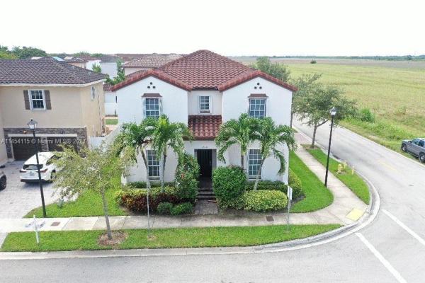 Kendall Commons Residential, 17182 SW 92nd St, The Hammocks, Florida 33196, image 1