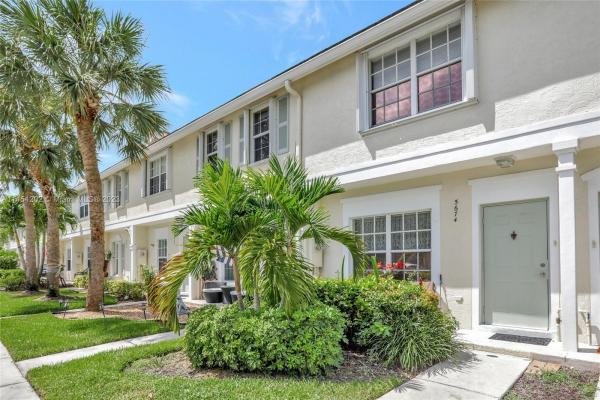Coral Reef Club, 5674 NW 99th Ln, Coral Springs, Florida 33076, image 1