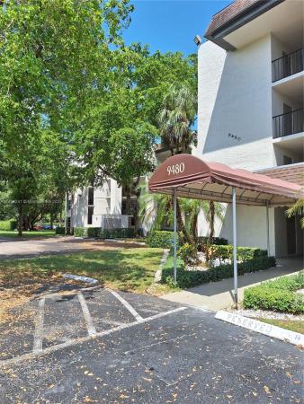 Poinciana Place Of Pine Island Ridge, 9480 Poinciana Pl #404, Davie, Florida 33324, image 1