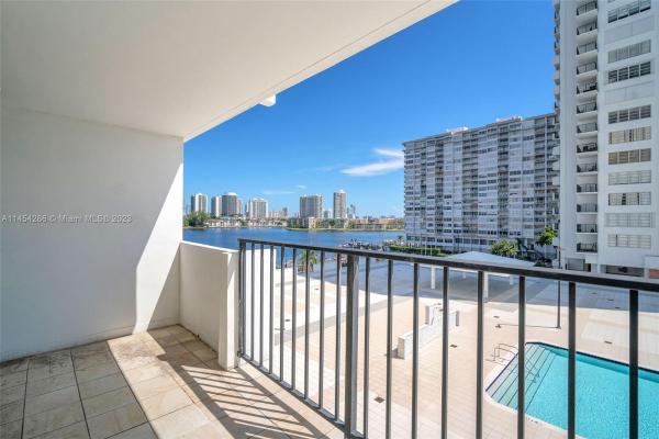 Commodore Plaza Century, 2780 NE 183rd St #504, Aventura, Florida 33160, image 1