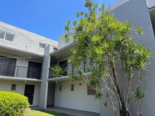 Park East, 10 NW 87th Ave #B109, Fountainebleau, Florida 33172, image 1