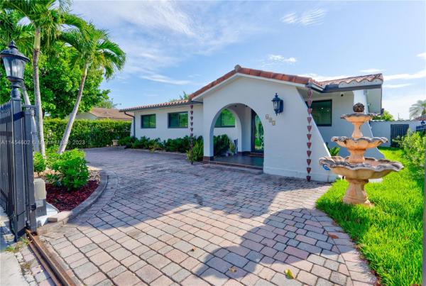 Grand Canal, 605 SW 104th Ave, Sweetwater, Florida 33174, image 1