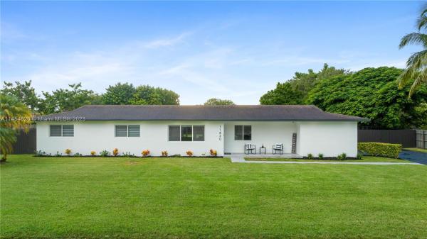 Pine Acres, 11820 SW 99th Ct, Kendall, Florida 33176, image 1