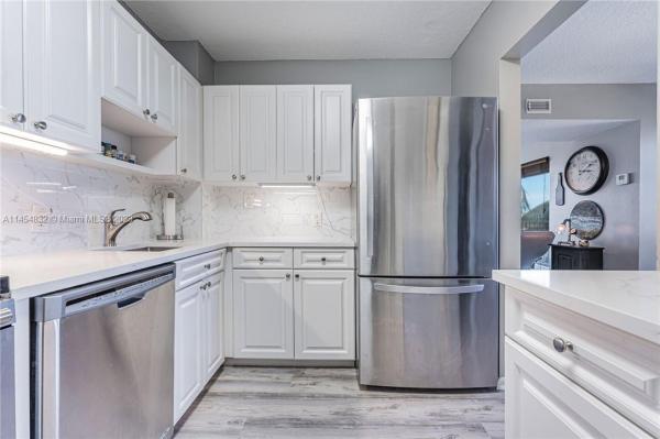 Runaway Bay, 1625 SE 10th Ave #402, Fort Lauderdale, Florida 33316, image 1