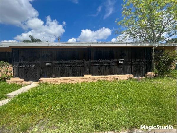 1475 NE 117th St, Unincorporated Dade County, Florida 33161, image 2