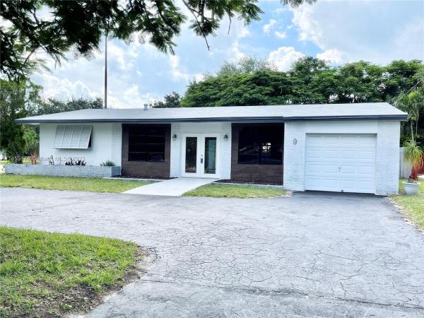 Westgate Lake Manors, 9 NW 45th Ave, Plantation, Florida 33317, image 1