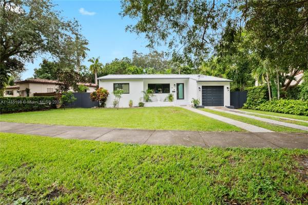 Country Club Estates, 579 Hunting Lodge Dr, Miami Springs, Florida 33166, image 2